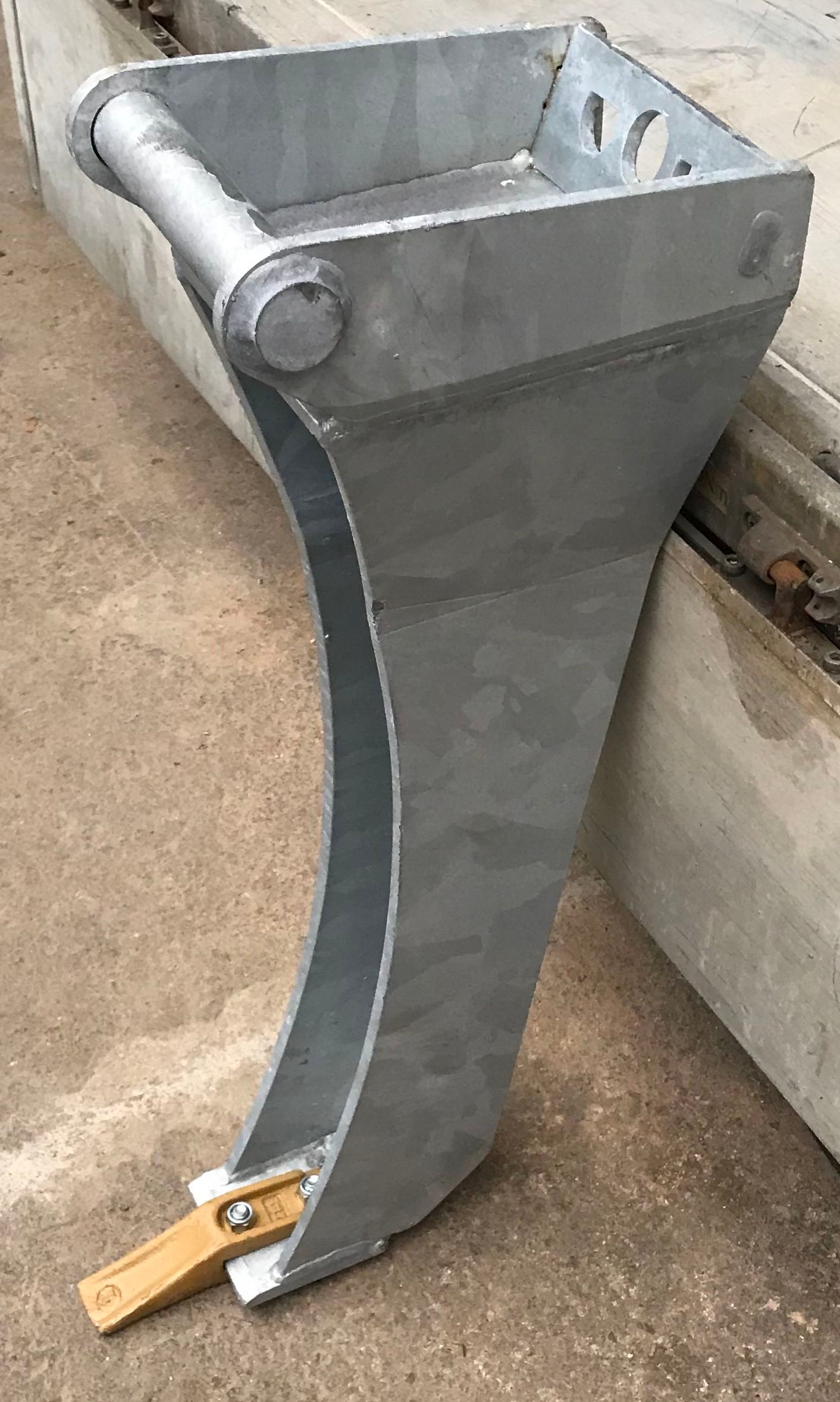 Lönartz Kabellöffel 10x70cm für Minibagger MS01 verzinkt