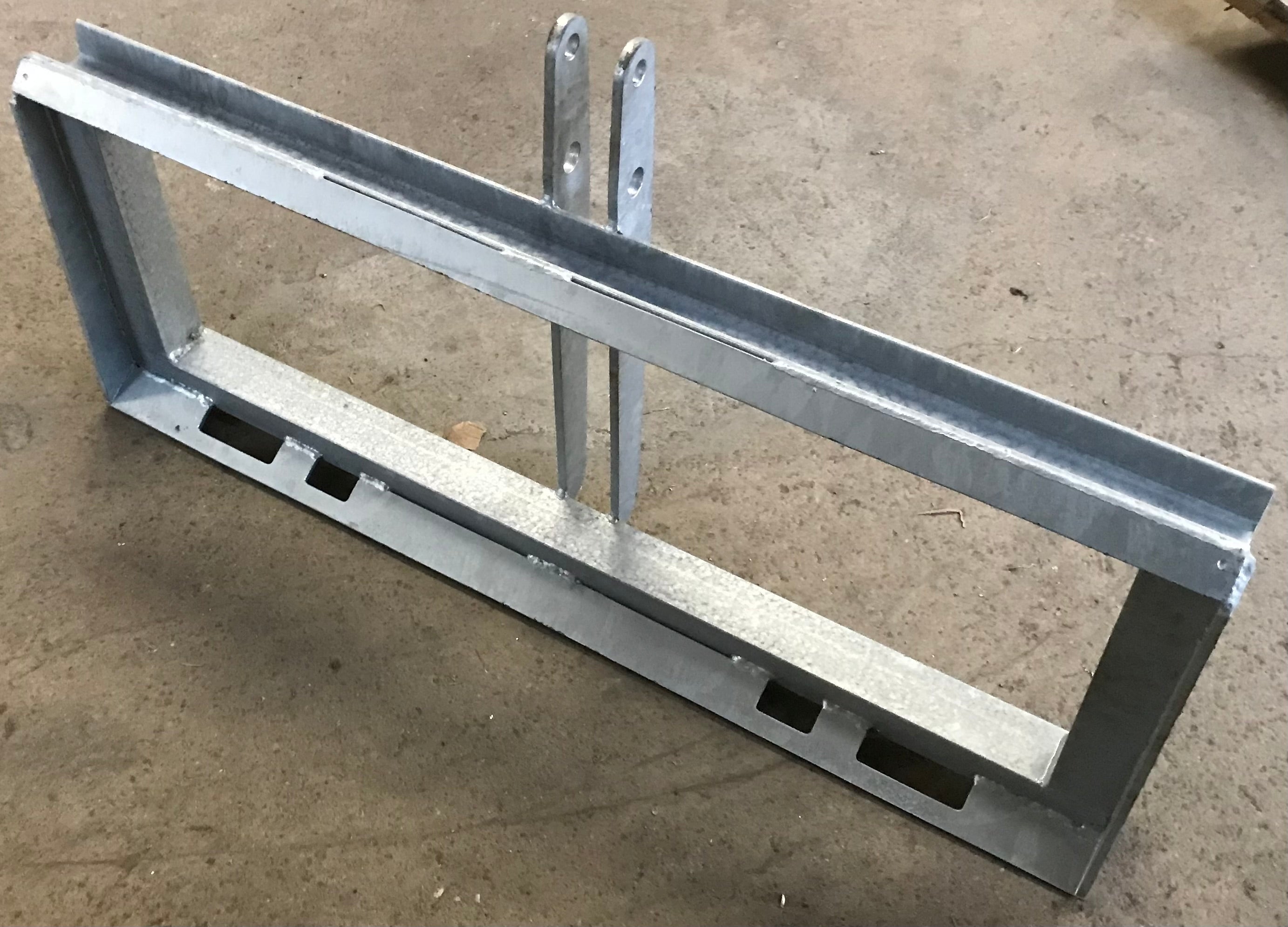 Lönartz 3-Punkt Adapter M für Skidsteer verzinkt Kat. 1-2