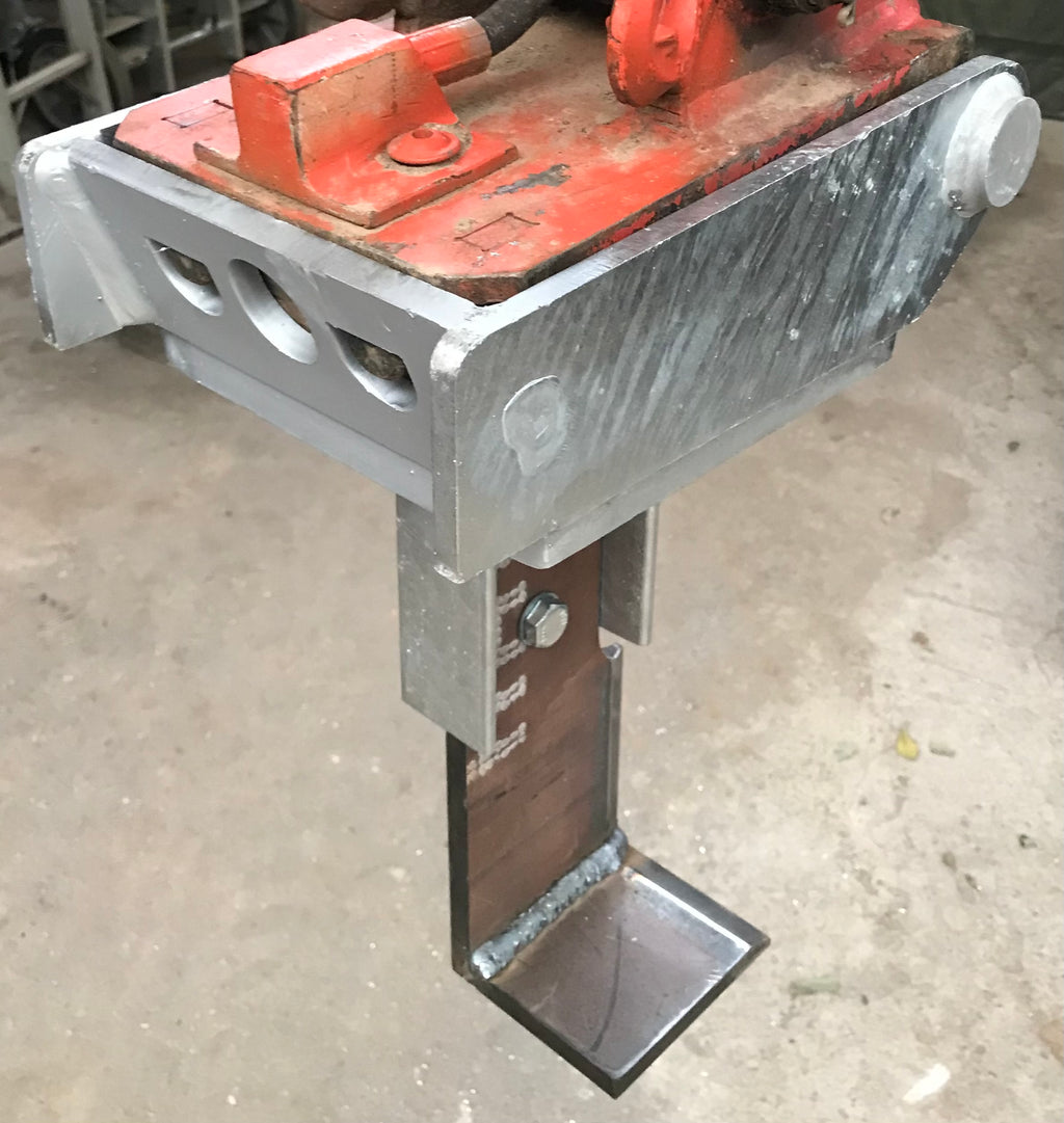 Wurzelhobel aus Hardox 500 für Lönartz Universalhalter für Minibagger