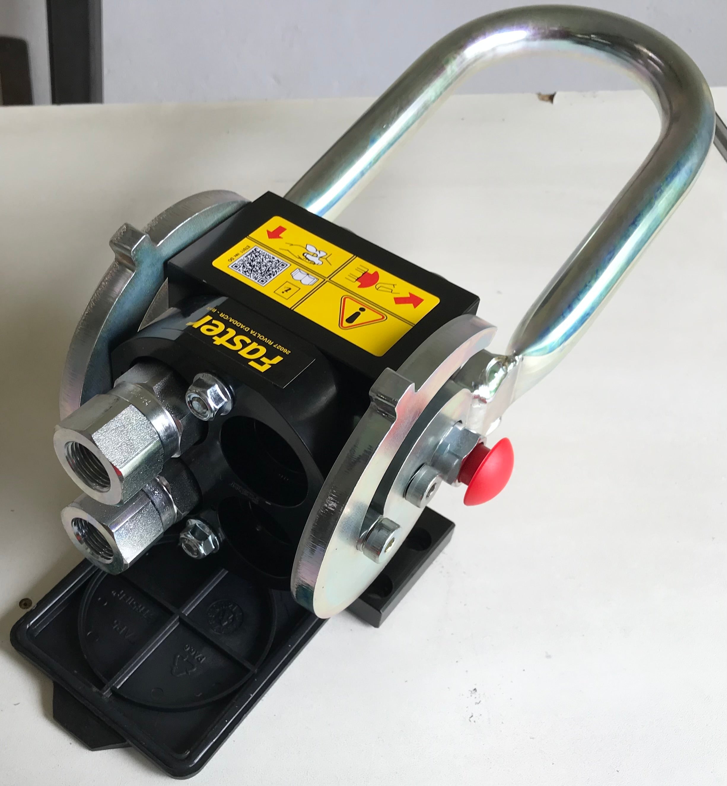Maschinenseitiger Hydraulik Schnellkuppler Faster P508 mit Lecköl