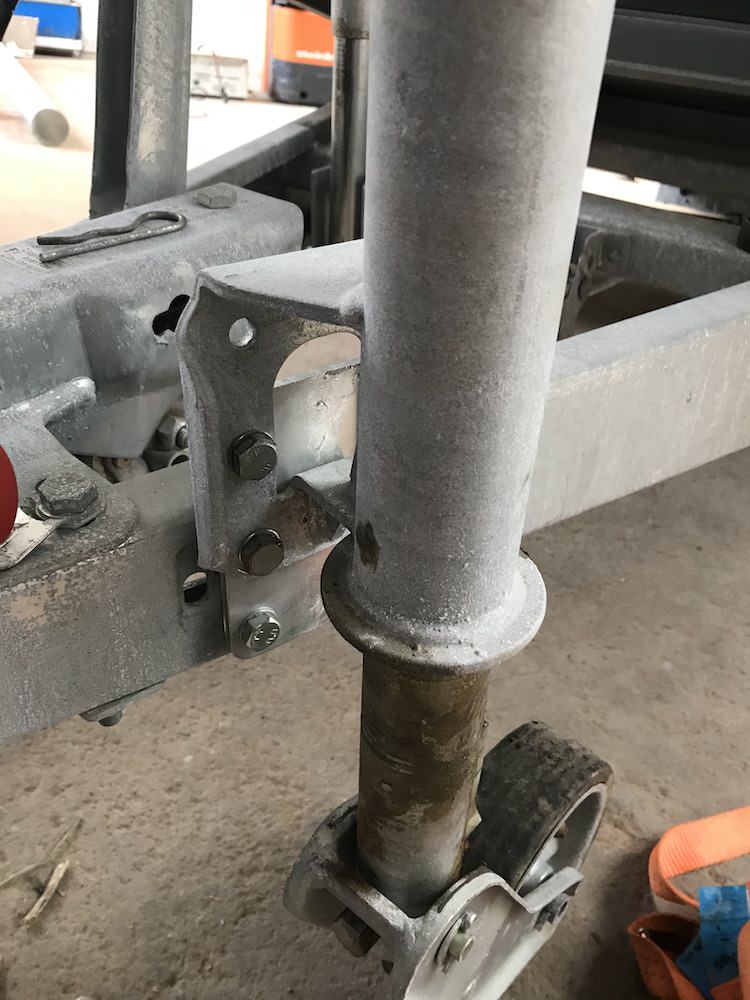 PKW Anhänger Stützrad Erhöhung 50mm, Materialstärke 10mm verzinkt