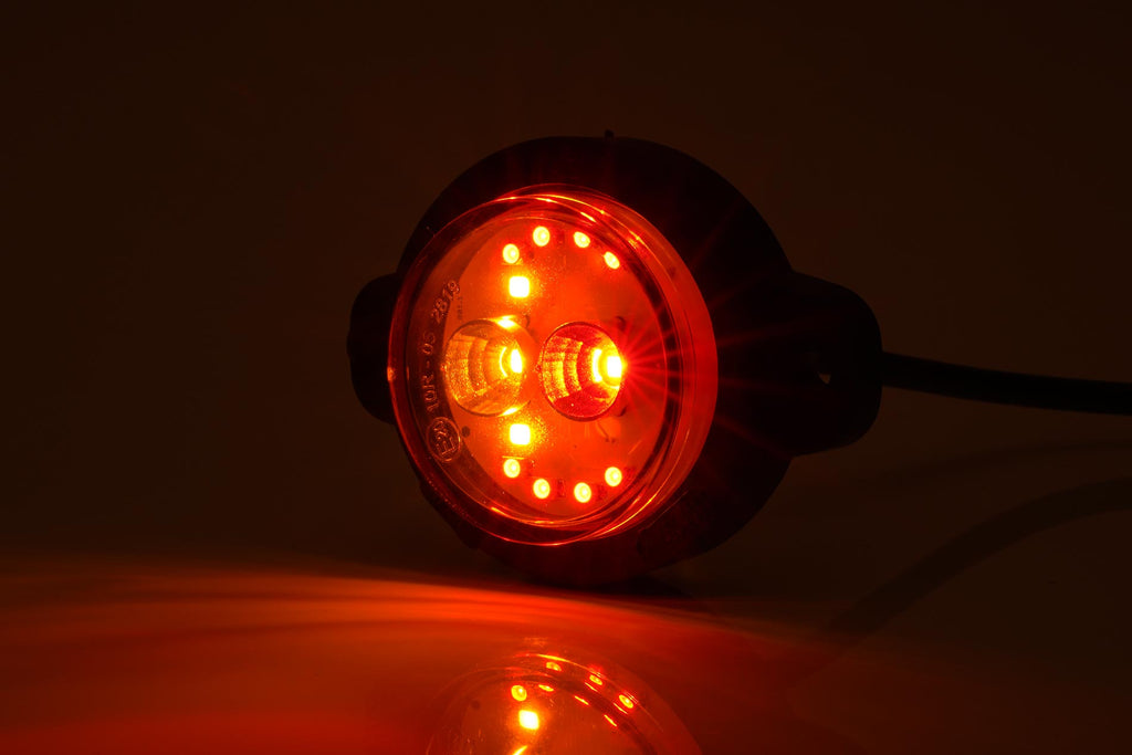 Kompakte LED 12/24V Mehrfunktions Rückleuchte 2m Kabel (Position, Blinker, Bremse) WAS W236 1531 R S1 2A